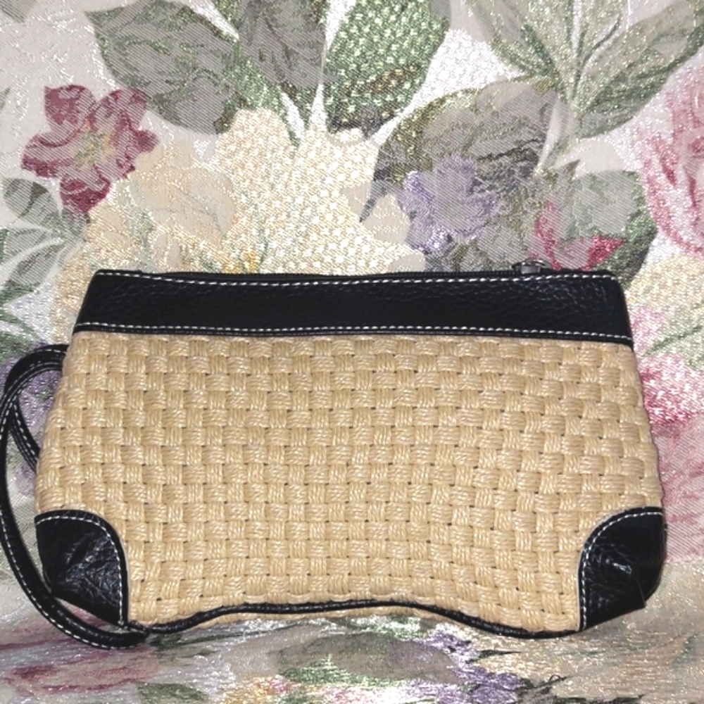 Vintage Maxx New York  Woven Leather Wristlet Zip Pouch Bag
